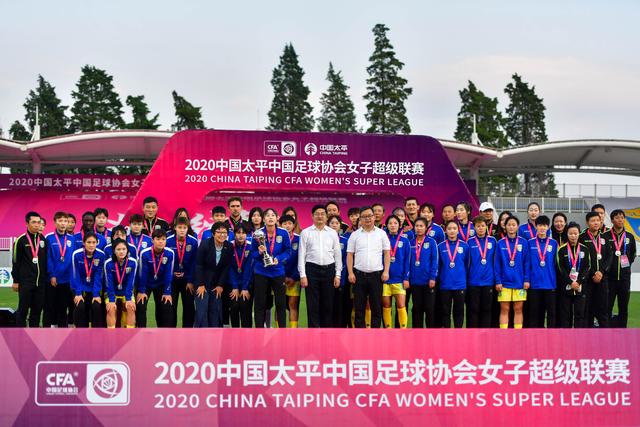 米体：阿莫林下周二抵达米兰总部，接近敲定拉齐奥中卫希拉